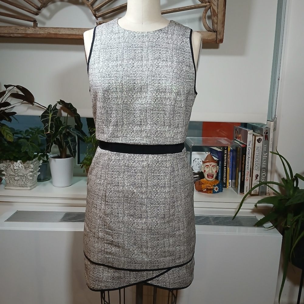 Life with Bird White, Black,  Metallic Green Sheath Dress Size 3 / US 8